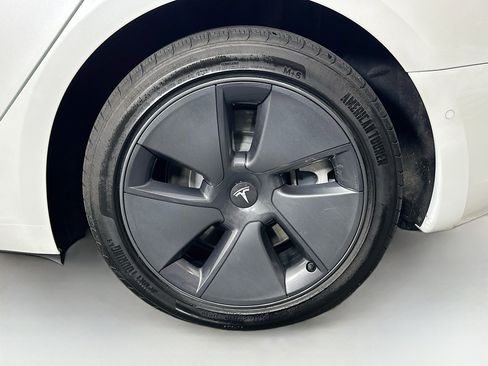Used 2022 Tesla Model 3 Long Range image 11