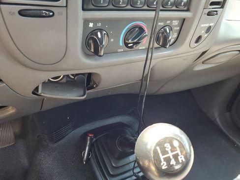 Used 2002 Ford F150 XL RWD image 28