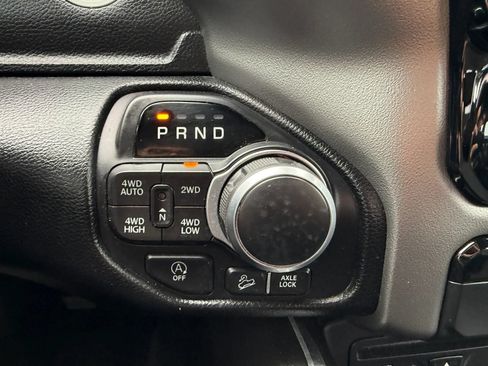 Used 2019 RAM 1500 Big Horn AWD/4WD image 19