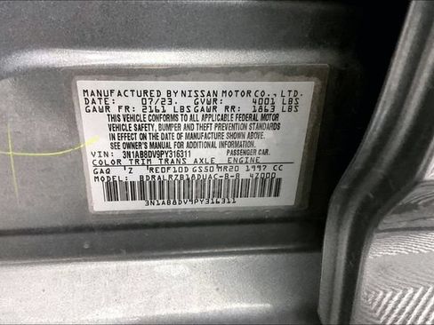 Used 2023 Nissan Sentra SR w/ Midnight Edition Package FWD image 5
