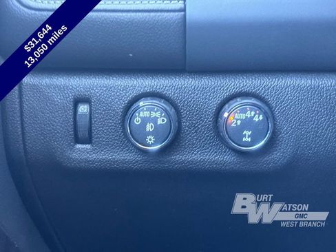 Used 2022 GMC Canyon Elevation w/ Elevation Premium Package image 18