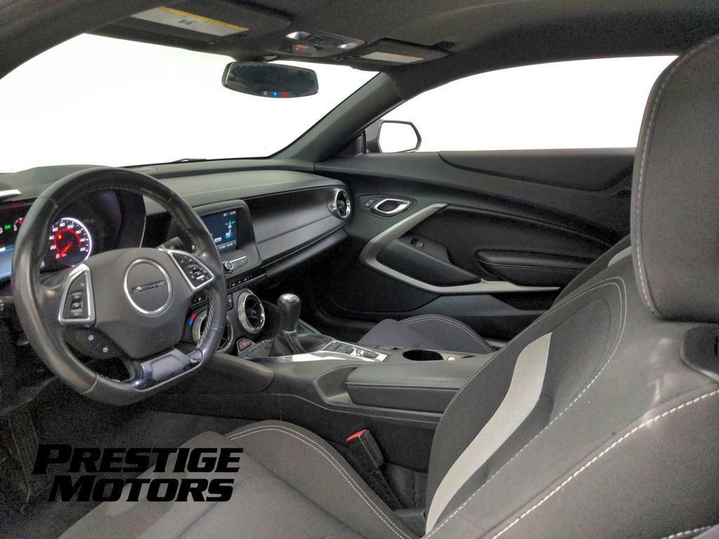Used 2016 Chevrolet Camaro LT RWD image 27