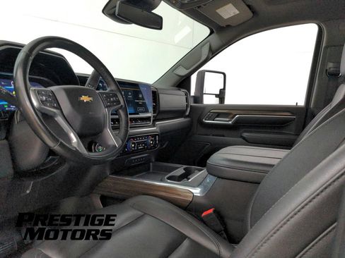 Used 2024 Chevrolet Silverado 3500 LT w/ True North Edition AWD/4WD image 16