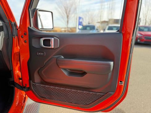 Used 2018 Jeep Wrangler Unlimited Sport S image 43