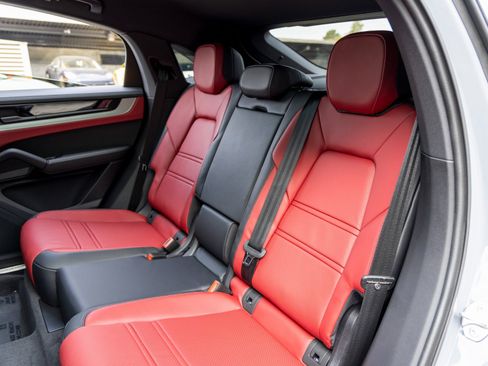 New 2026 Porsche Cayenne S image 44