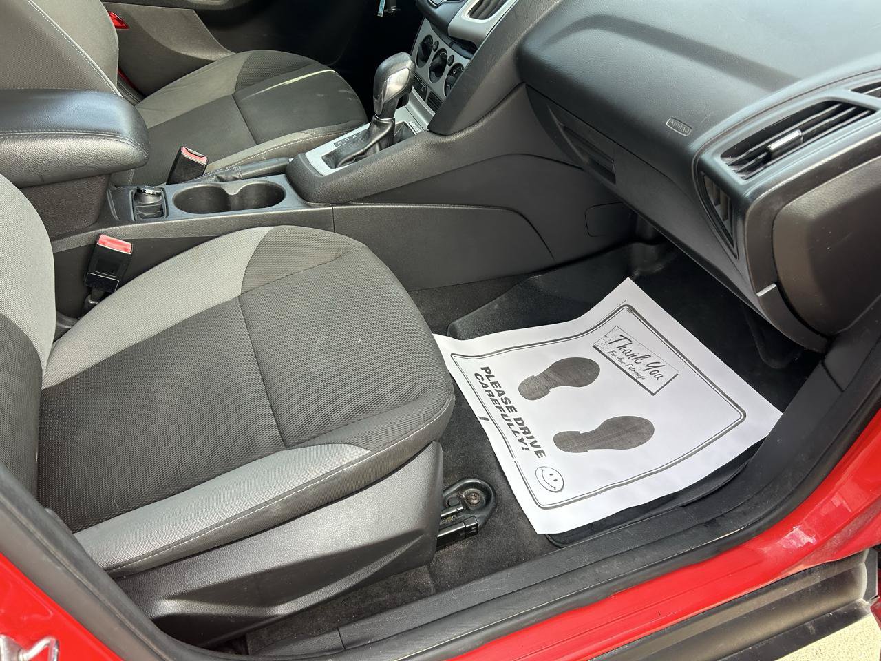 Used 2013 Ford Focus SE FWD image 12