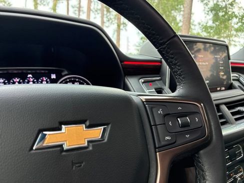 Used 2021 Chevrolet Suburban High Country AWD/4WD image 27