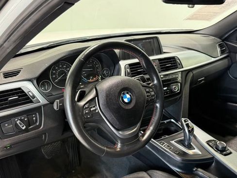 Used 2018 BMW 330i Sedan w/ Shadow Sport Edition image 14