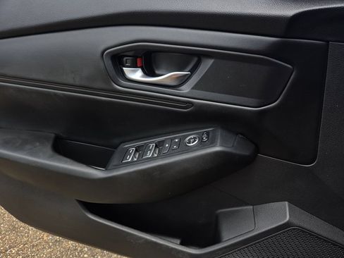 Used 2023 Honda Accord EX image 16