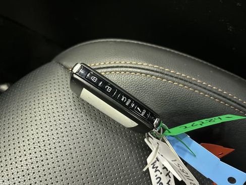 Used 2024 MAZDA CX-90 Plug-In Hybrid w/ Preferred image 27