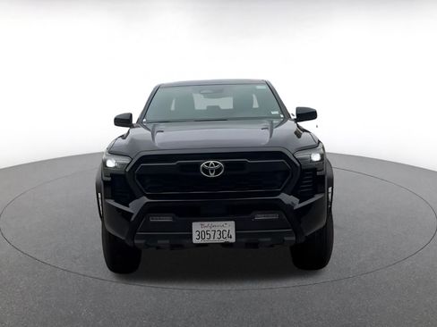 Used 2025 Toyota Tacoma TRD Off-Road image 15