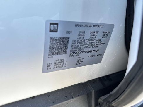 Used 2024 Chevrolet Suburban LT AWD/4WD image 47