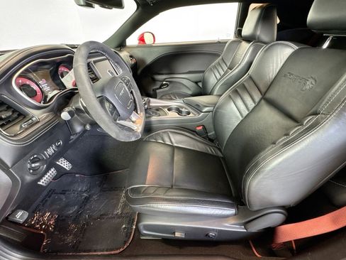 Used 2023 Dodge Challenger SRT Hellcat w/ Driver Convenience Group image 19