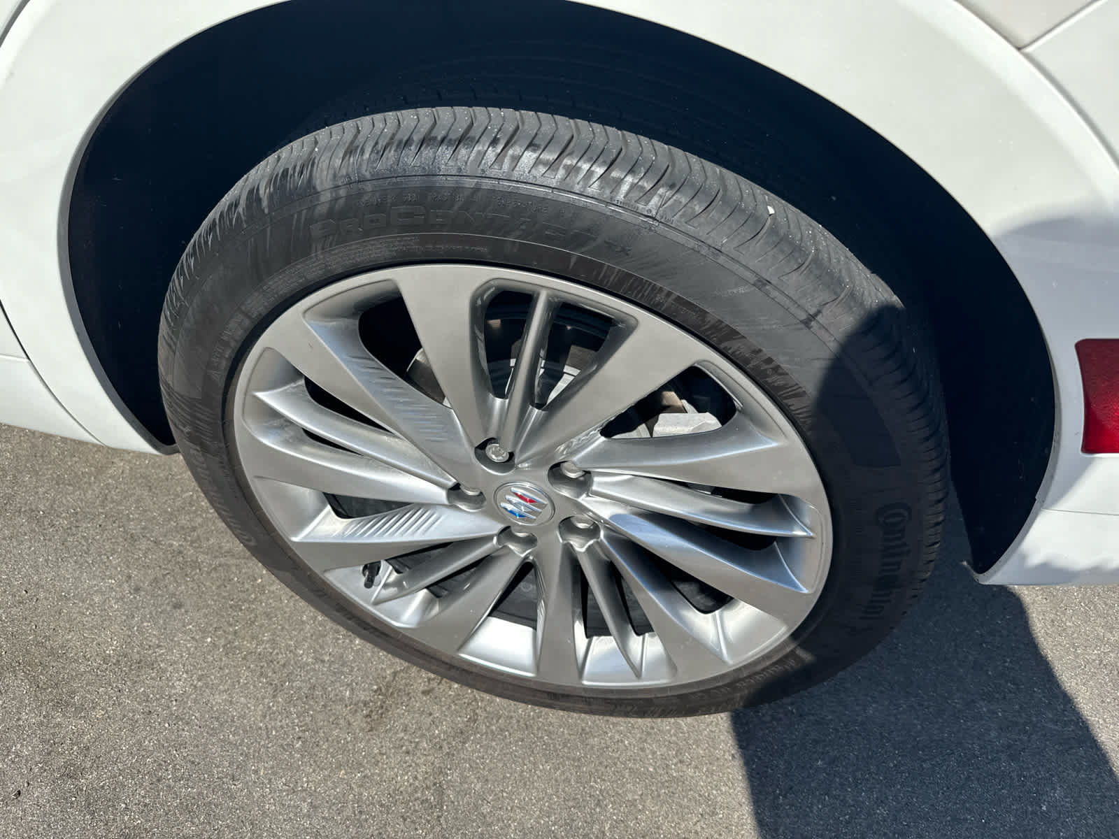 Used 2024 Buick Envision Avenir AWD/4WD image 5