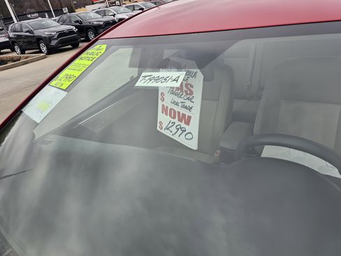 Used 2015 Toyota Corolla LE image 28