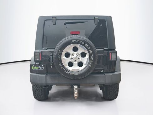 Used 2017 Jeep Wrangler Unlimited Sport w/ Connectivity Group AWD/4WD image 7