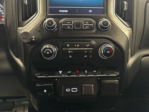Used 2020 Chevrolet Silverado 3500 LT AWD/4WD image 22