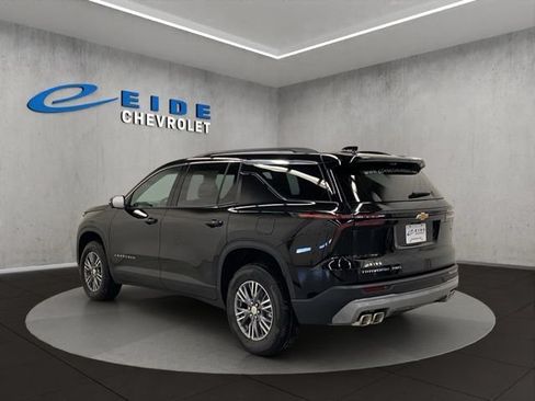 New 2026 Chevrolet Traverse LT w/ Driver Confidence Package AWD/4WD image 6