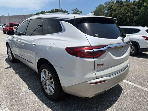 Used 2021 Buick Enclave Premium w/ Sun and Sites Package FWD image 4