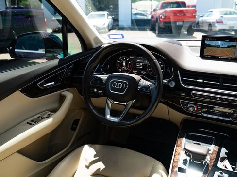 Used 2019 Audi Q7 3.0T Prestige AWD/4WD image 9