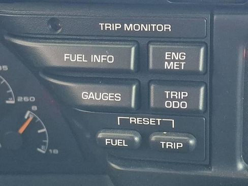 Used 1995 Chevrolet Corvette Convertible image 17