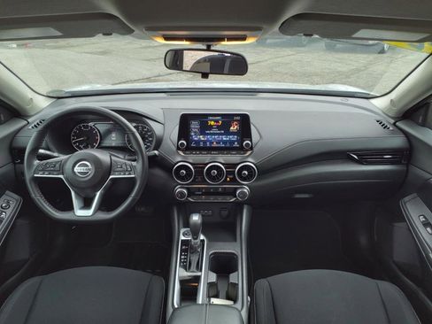 Used 2022 Nissan Sentra SV image 10