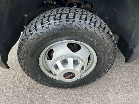 Used 2021 GMC Sierra 3500 4x4 Crew Cab w/ Convenience Package image 29