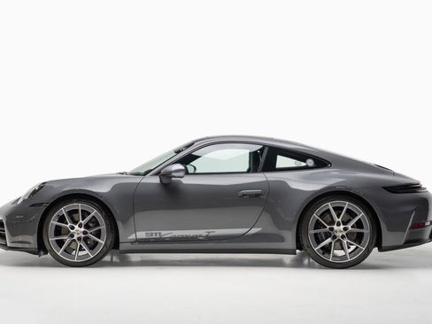 Used 2026 Porsche 911 Carrera T RWD image 11