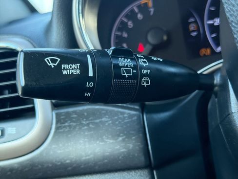 Used 2017 Jeep Grand Cherokee Laredo w/ Quick Order Package 23E image 26