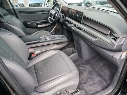 Certified 2024 Kia EV9 Wind AWD/4WD image 15