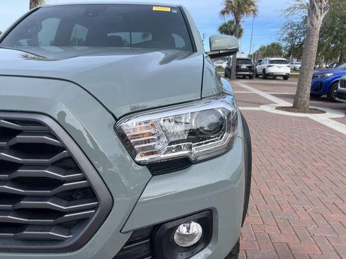 Used 2023 Toyota Tacoma TRD Off-Road w/ Technology Package image 6