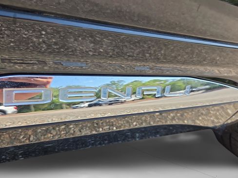 Used 2024 GMC Terrain Denali w/ Denali Premium Package AWD/4WD image 36