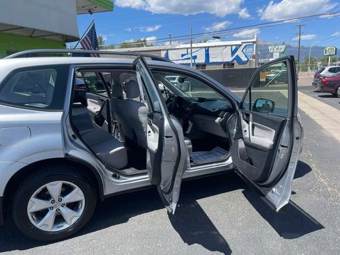 Used 2015 Subaru Forester 2.5i w/ Alloy Wheel Package AWD/4WD image 16