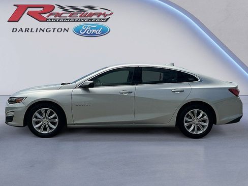 Used 2022 Chevrolet Malibu LT FWD image 2