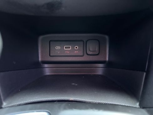 Used 2020 Chevrolet Equinox LT w/ Midnight Edition FWD image 25
