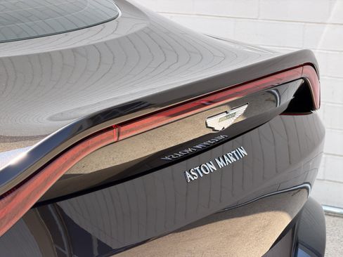 Used 2020 Aston Martin V8 Vantage Coupe RWD image 8