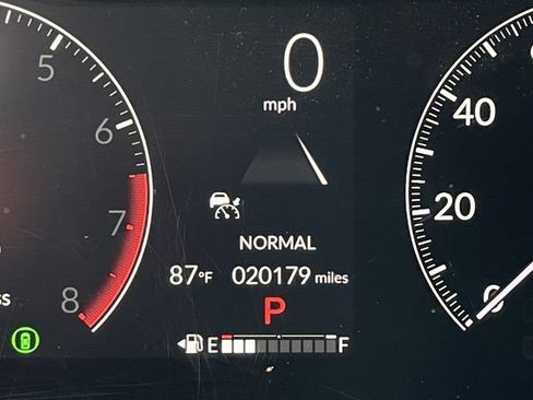 Used 2025 Honda CR-V LX image 11