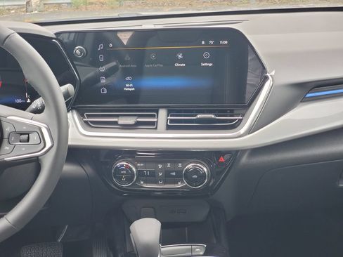 New 2026 Chevrolet Trax LT w/ Driver Confidence Package FWD image 26
