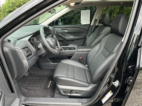 Used 2026 Nissan Rogue Dark Armor AWD/4WD image 11