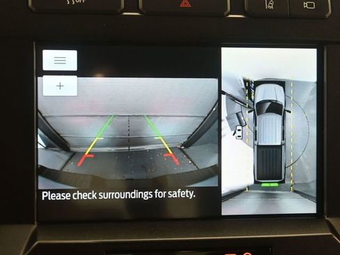 Used 2021 Ford F350 Lariat w/ Chrome Package image 13