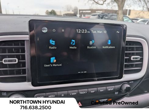 Certified 2023 Hyundai Venue Limited w/ Cargo Package image 25