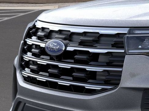 New 2026 Ford Explorer Active RWD image 17