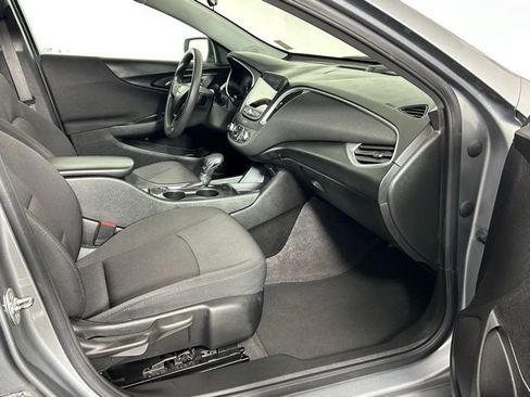 Used 2024 Chevrolet Malibu LS FWD image 9
