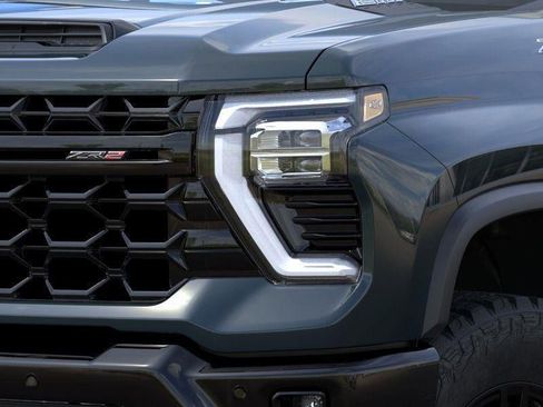 New 2025 Chevrolet Silverado 2500 ZR2 w/ Technology Package AWD/4WD image 10