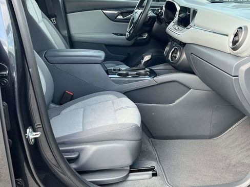 Used 2022 Chevrolet Blazer LT image 24