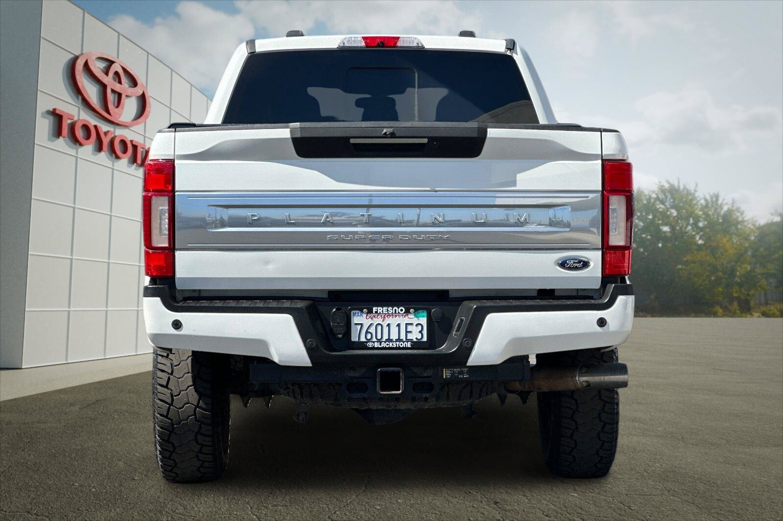 Used 2021 Ford F250 Platinum w/ Tremor Off-Road Package AWD/4WD image 4
