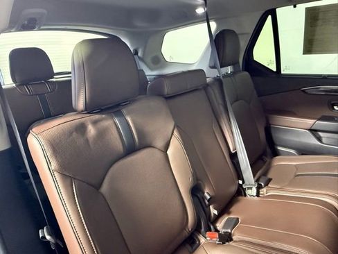 Used 2024 Honda Pilot Elite image 46