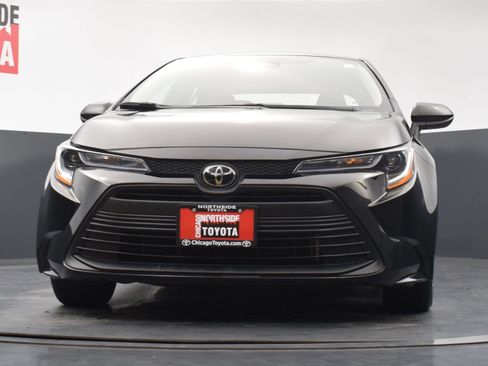 Used 2025 Toyota Corolla LE FWD image 29