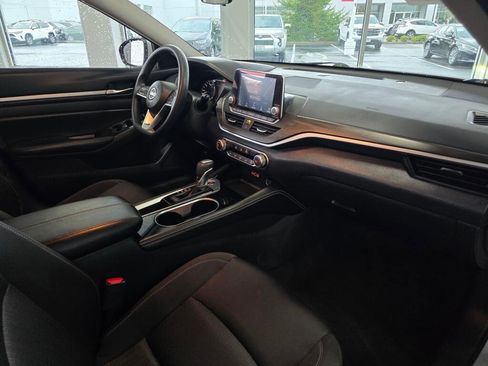 Used 2023 Nissan Altima 2.5 SV FWD image 45