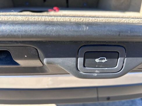 Used 2017 Land Rover Range Rover HSE image 7